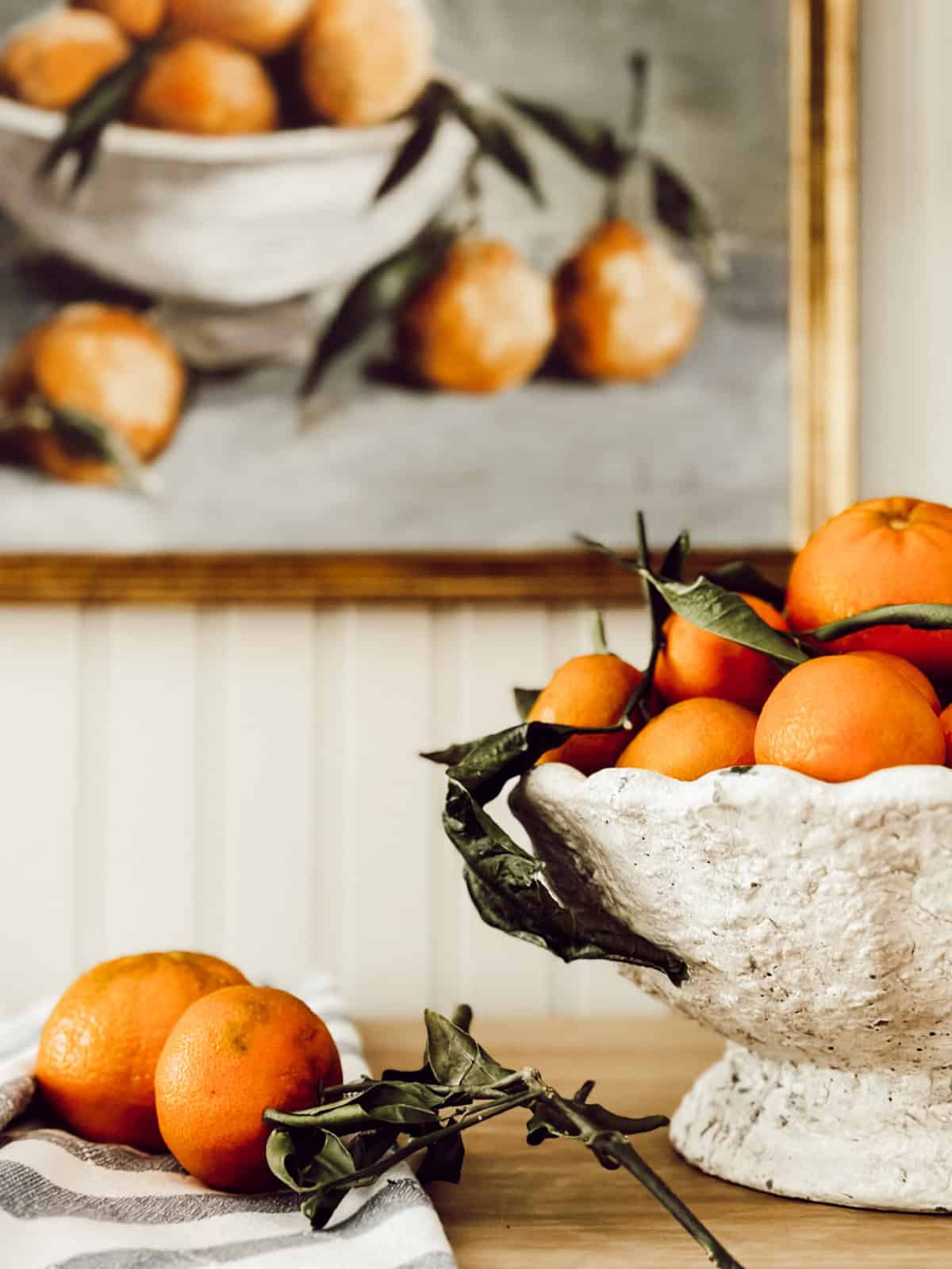 Bright, natural oranges with green leaves for a fresh, farmhouse style.